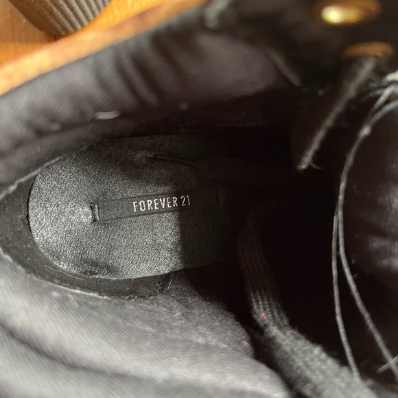 Forever 21 Brown and Black Ankle Boots with Platform Sole - Picture 5 of 5